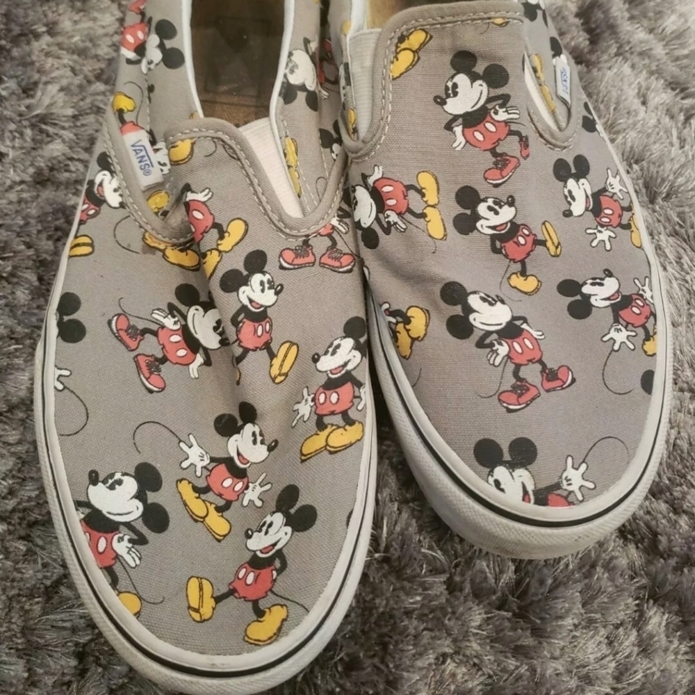 Vans Disney Men's Mickey Mouse Casual Tennis Shoes Size 9.5M Slip-On Gray/White